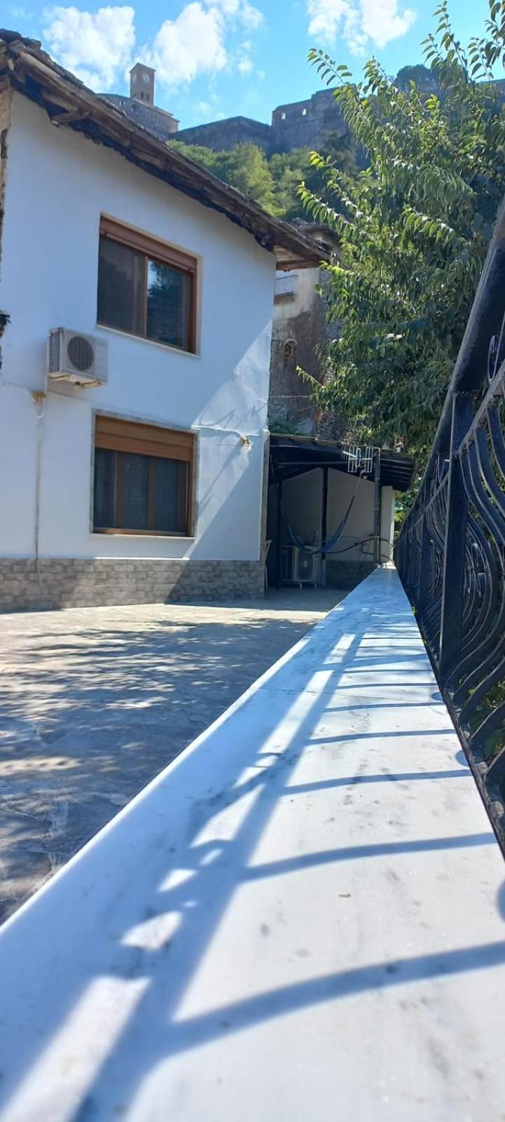Marbi Guest House Gjirokaster Exterior photo