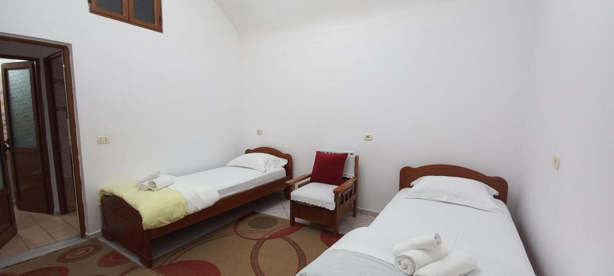Marbi Guest House Gjirokaster Exterior photo
