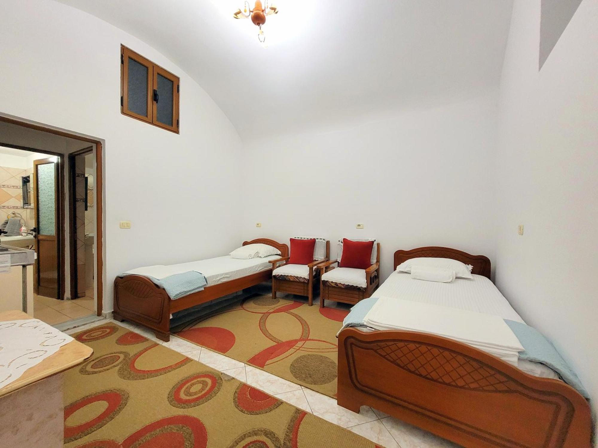 Marbi Guest House Gjirokaster Exterior photo